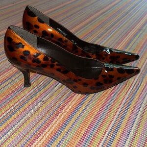 Sexy Stuart Weitzman Brown and Black Patent Leopard Power Heels 8.5 EUC
